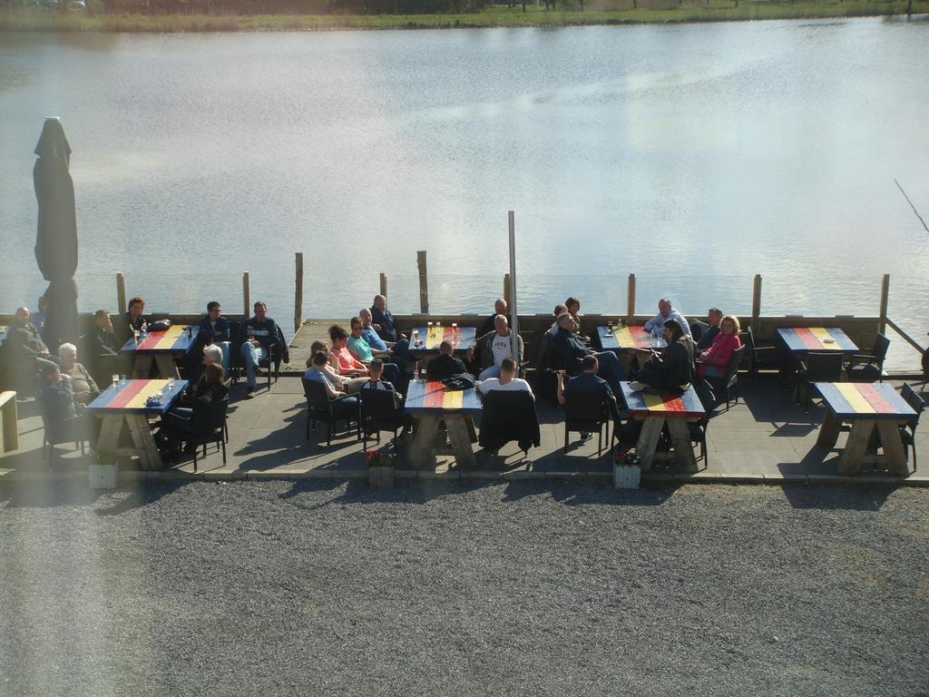 Hotel Restaurant Lakeside Uithoorn Extérieur photo