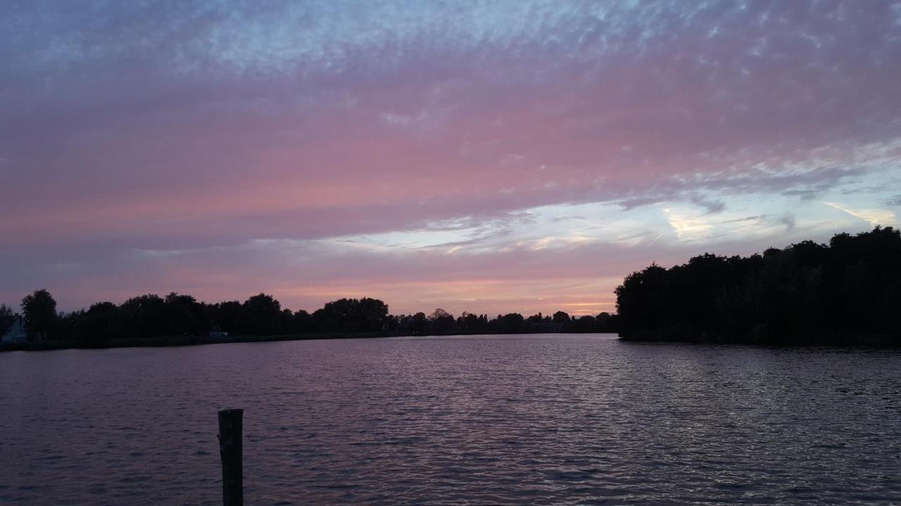 Hotel Restaurant Lakeside Uithoorn Extérieur photo